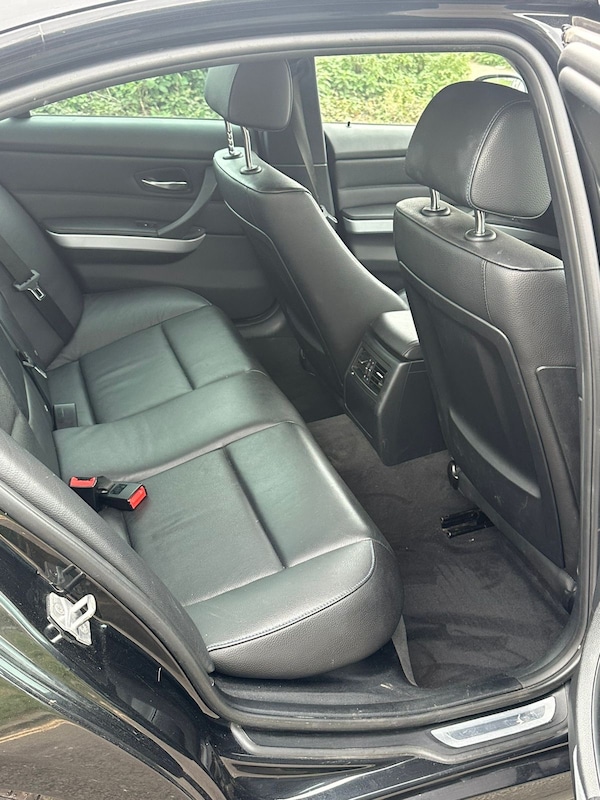 Used BMW 3 Series 2011 for sale - 76312623: Photo 11