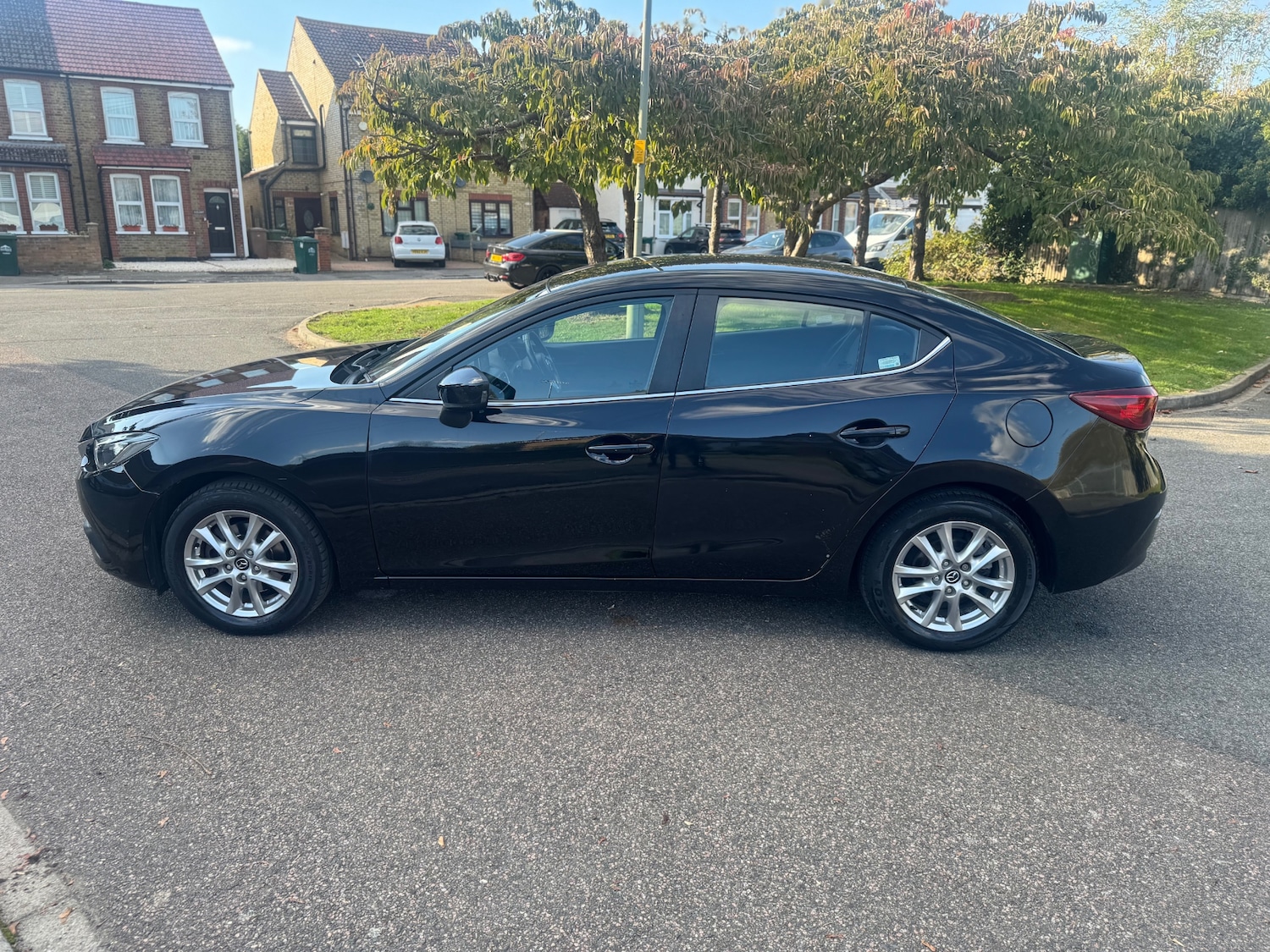 Used Mazda Mazda3 2014 for sale - 76097285: Photo 8