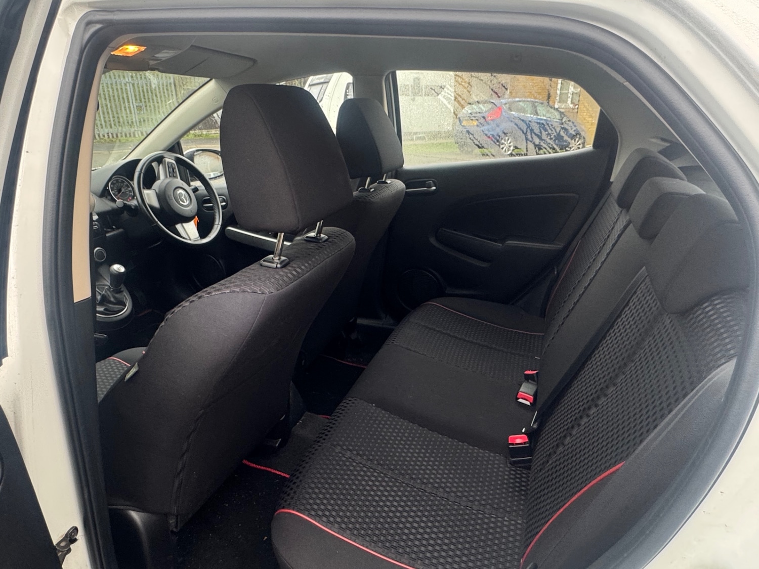 Used Mazda Mazda2 2011 for sale - 76979956: Photo 9