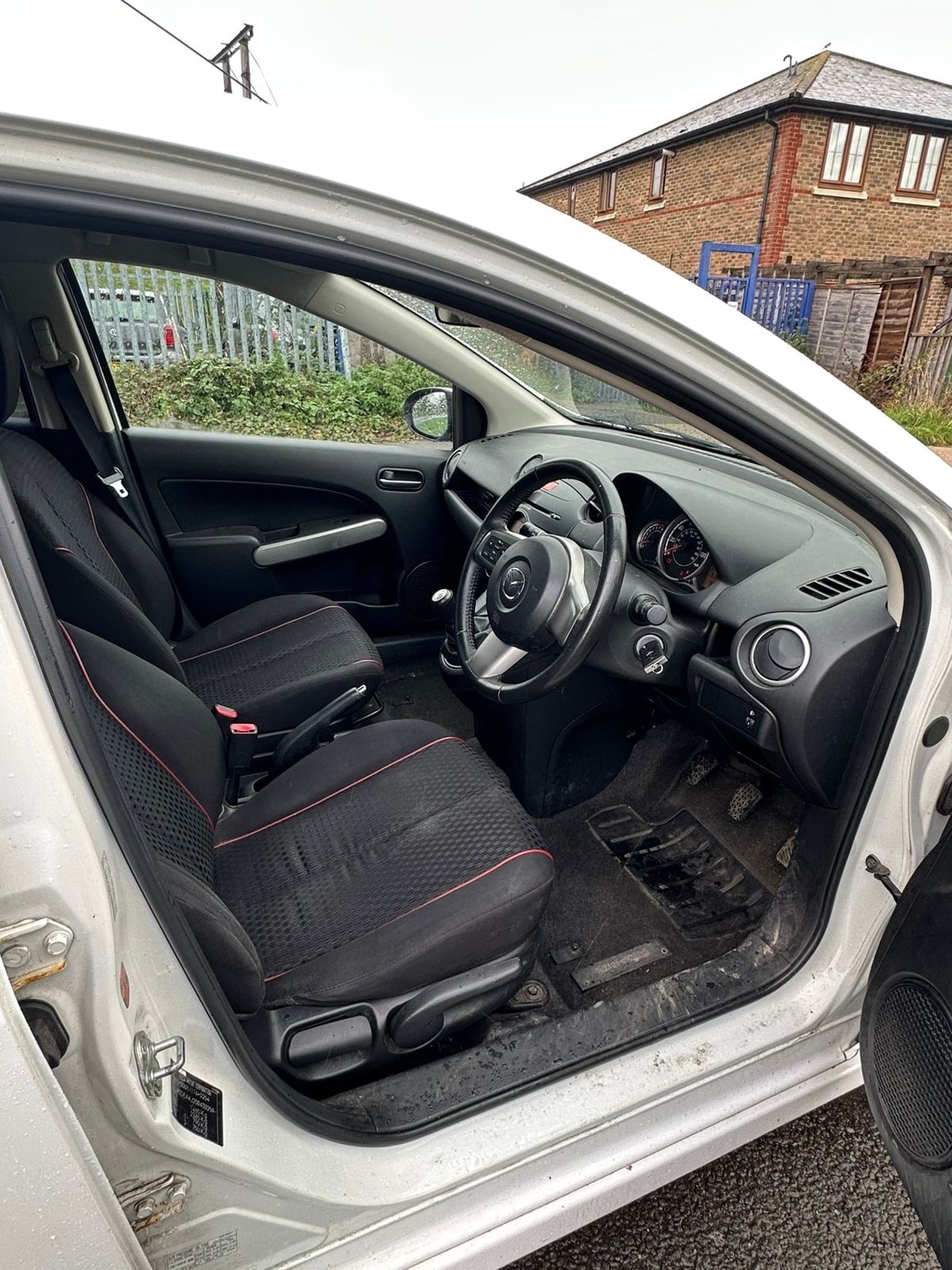 Used Mazda Mazda2 2011 for sale - 76321663: Photo 10