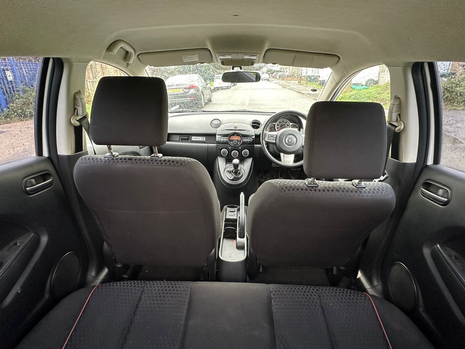 Used Mazda Mazda2 2011 for sale - 76321663: Photo 6