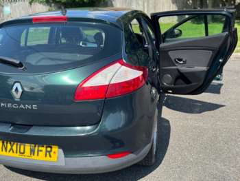 Used Renault Megane 2010 for sale - 74941448: Photo