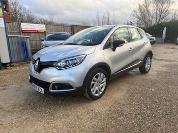 Used Renault Captur 2016 for sale - 77716080: Photo