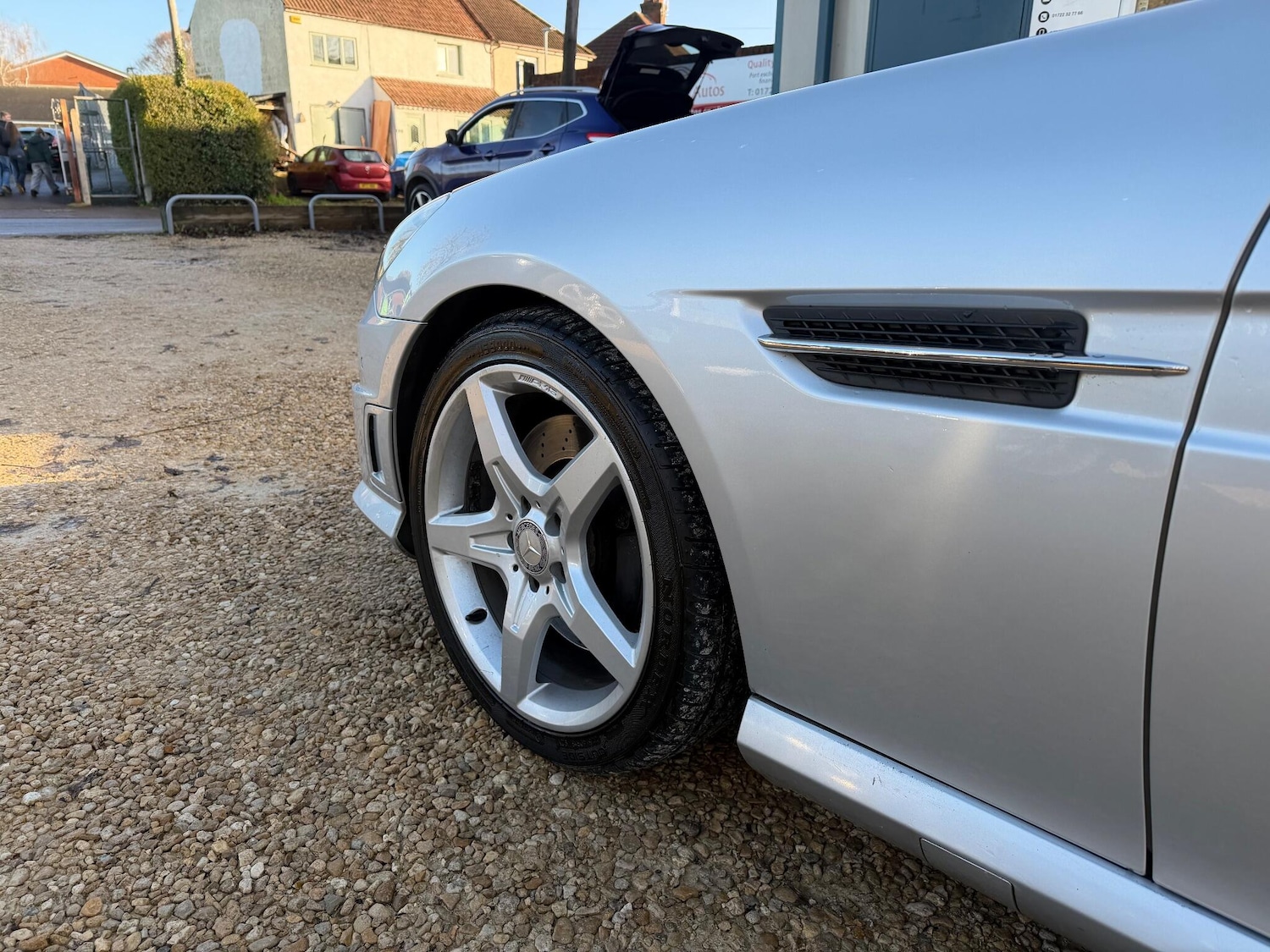 Used Mercedes-Benz SLK 2011 for sale - 77716074: Photo 16