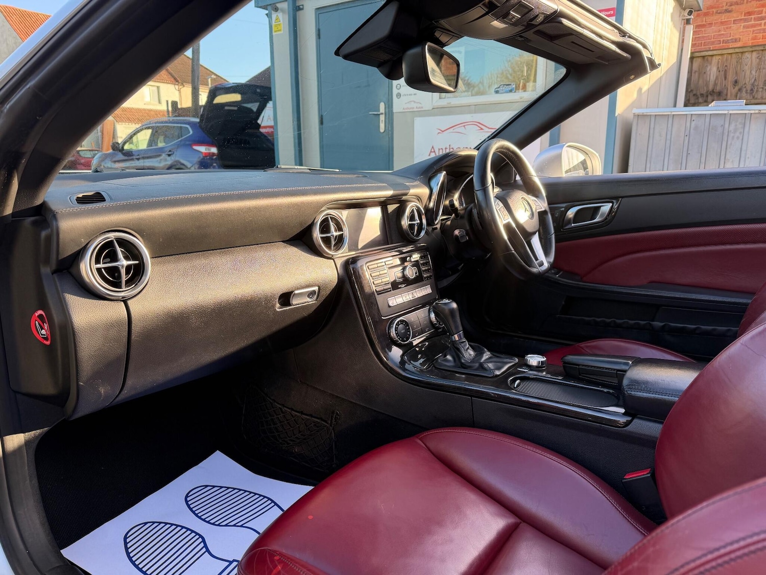 Used Mercedes-Benz SLK 2011 for sale - 77716074: Photo 21