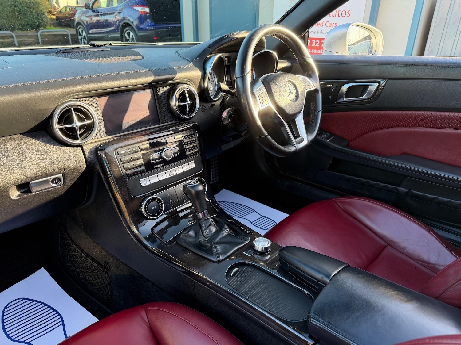 Used Mercedes-Benz SLK 2011 for sale - 77716074: Photo 25