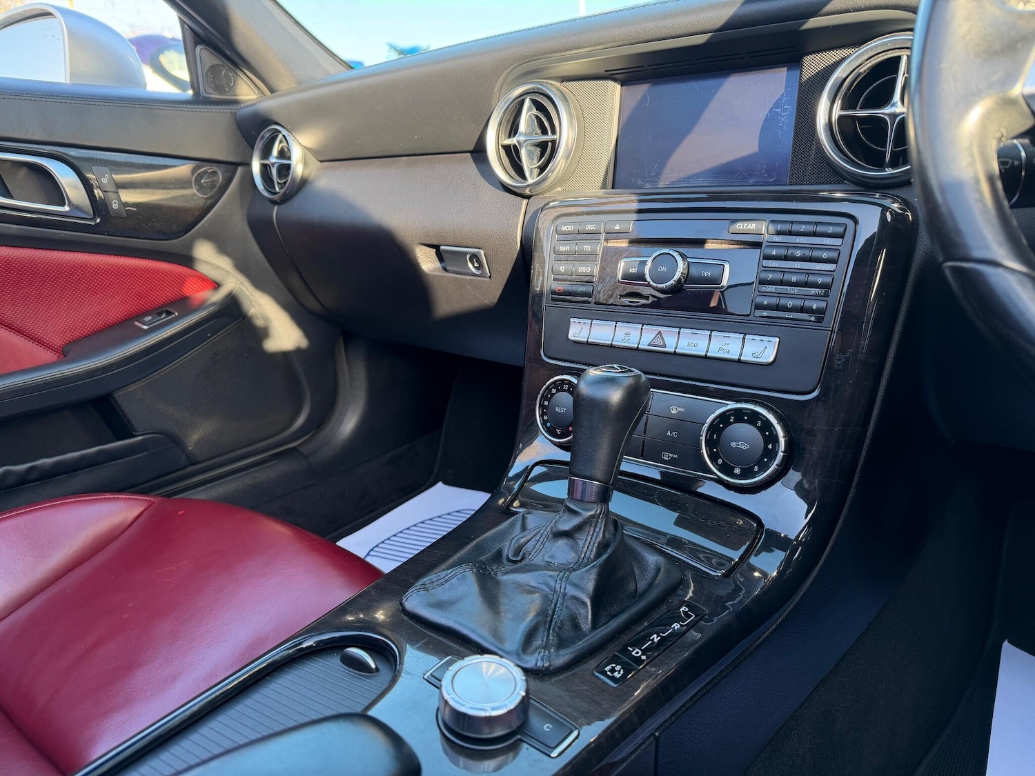 Used Mercedes-Benz SLK 2011 for sale - 77716074: Photo 28