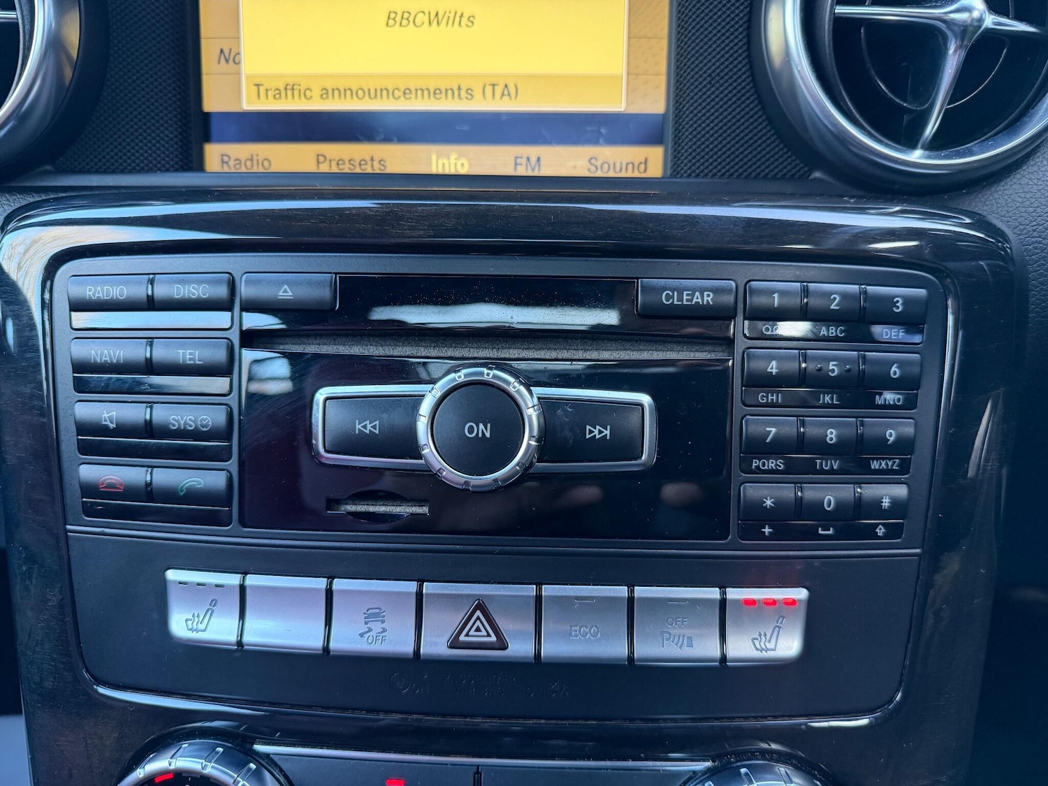 Used Mercedes-Benz SLK 2011 for sale - 77716074: Photo 30