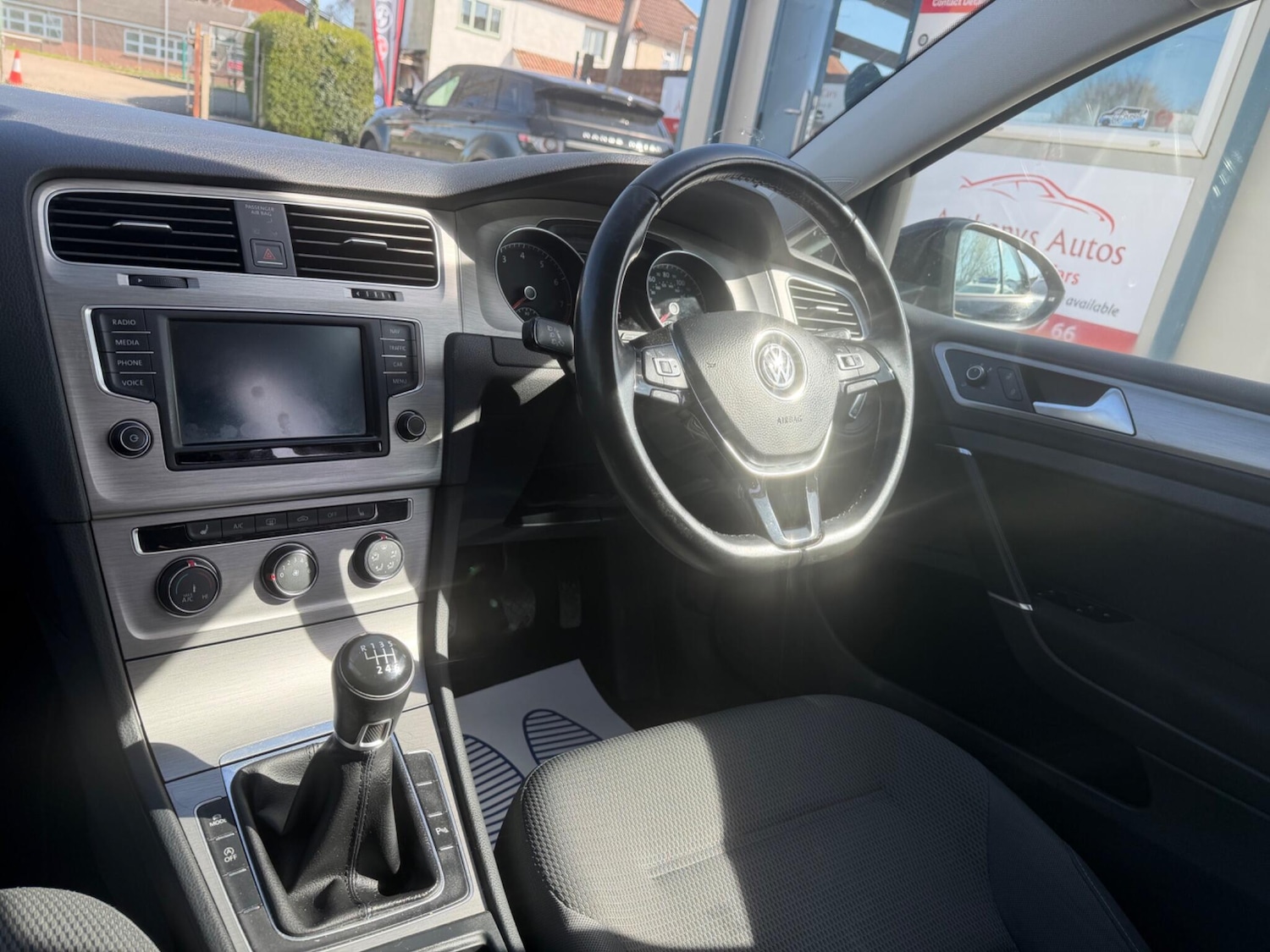 Used Volkswagen Golf 2017 for sale - 77978074: Photo 29