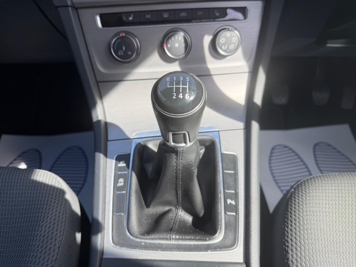 Used Volkswagen Golf 2017 for sale - 77978074: Photo 33