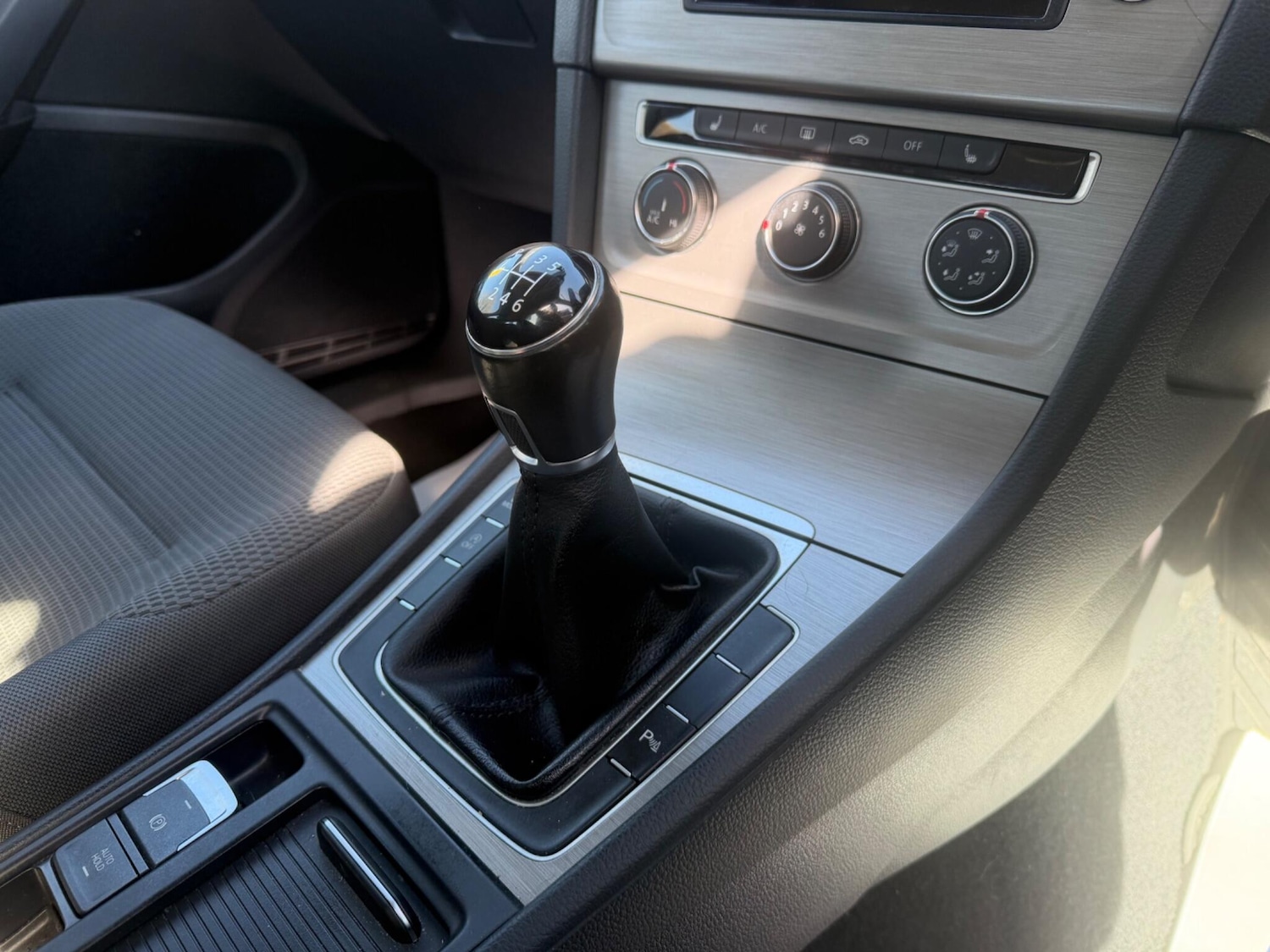 Used Volkswagen Golf 2017 for sale - 77978074: Photo 39