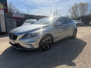 Volvo V40 feature image