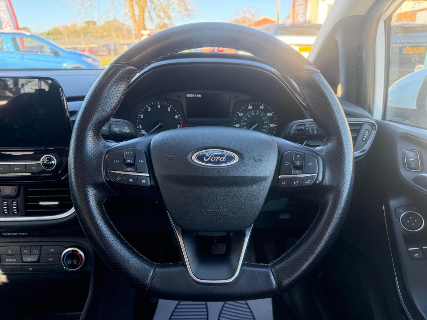 Used Ford Fiesta 2017 for sale - 77940067: Photo 27