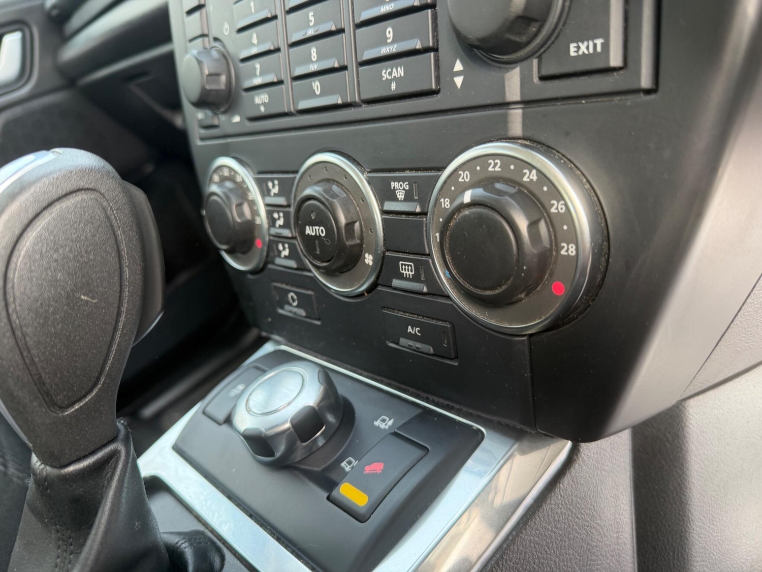 Used Land Rover Freelander 2010 for sale - 77940435: Photo 30