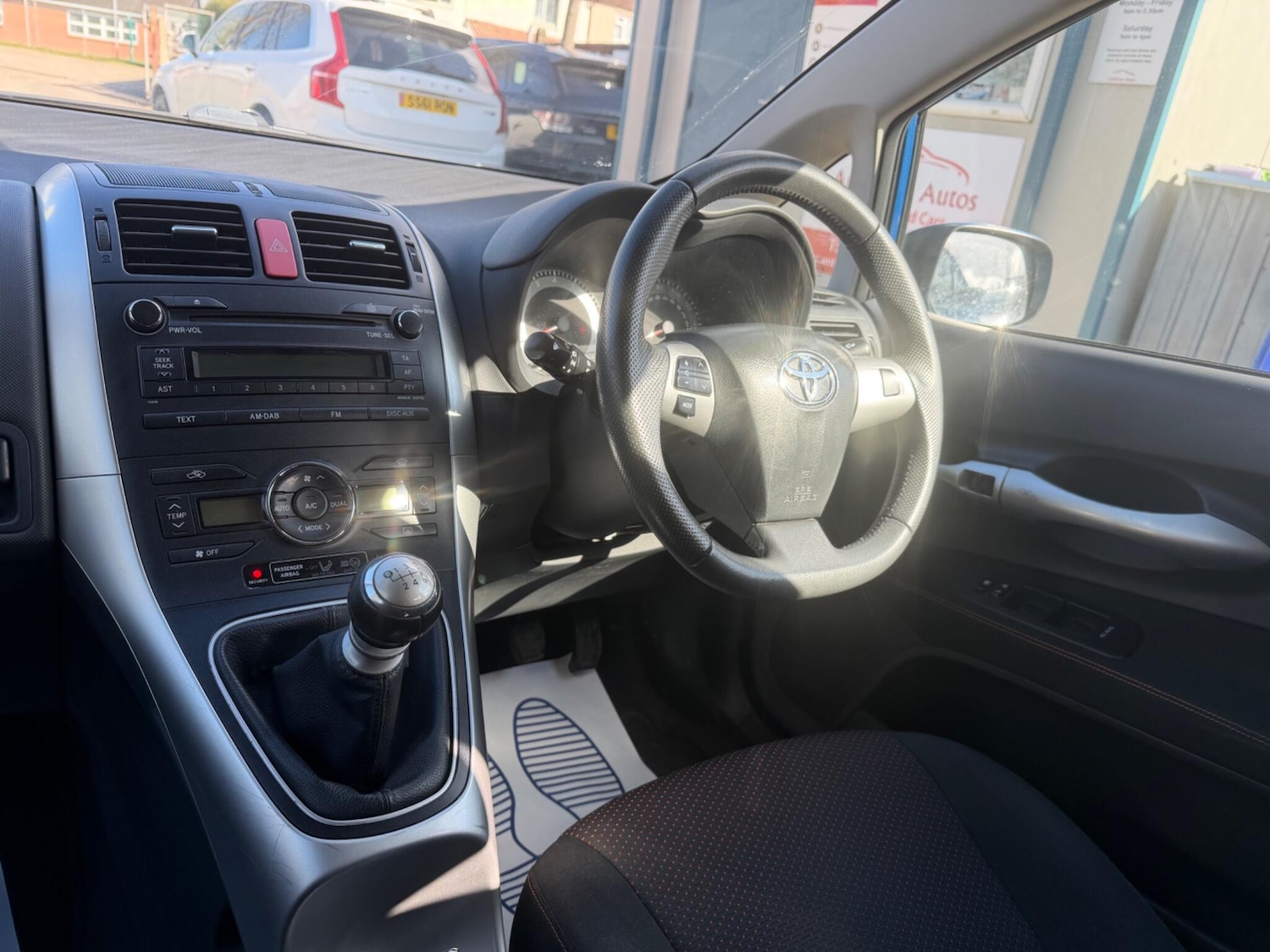 Used Toyota Auris 2010 for sale - 77716077: Photo 24