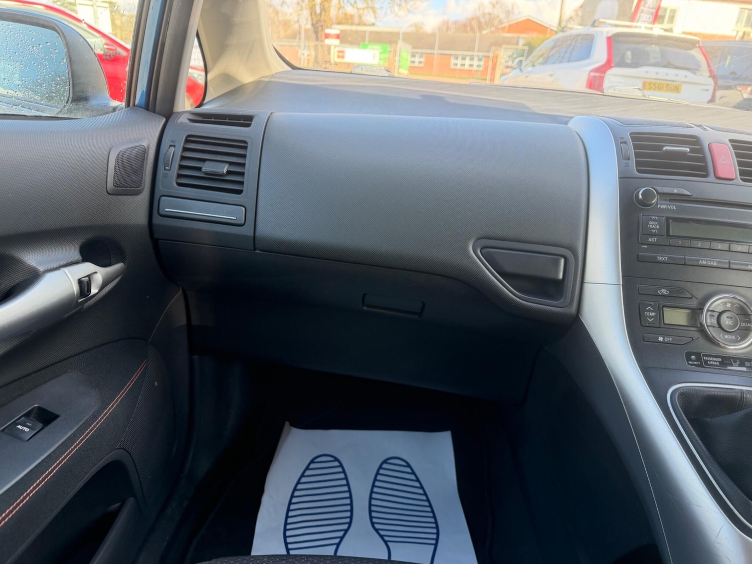 Used Toyota Auris 2010 for sale - 77716077: Photo 32