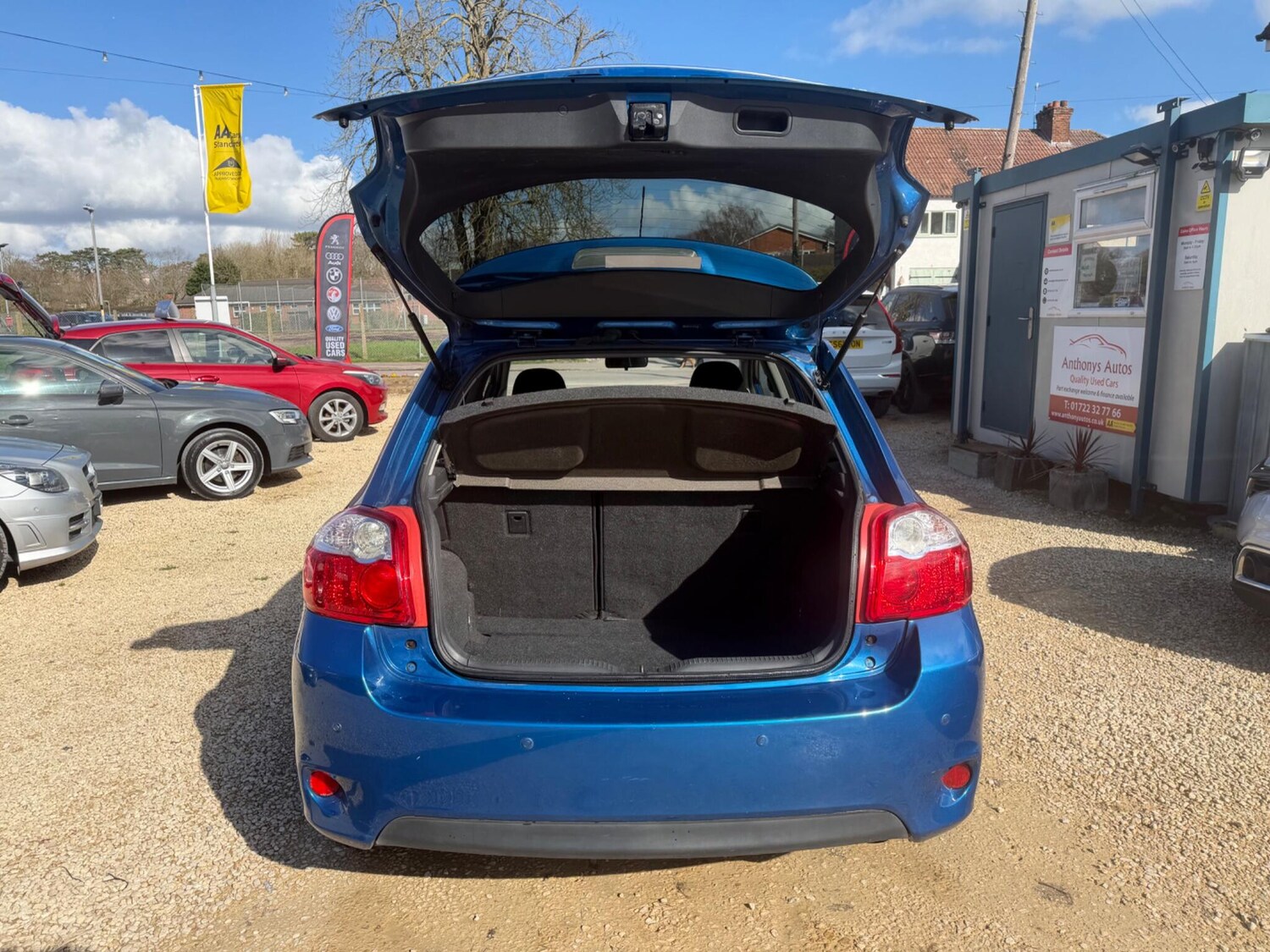 Used Toyota Auris 2010 for sale - 77716077: Photo 9
