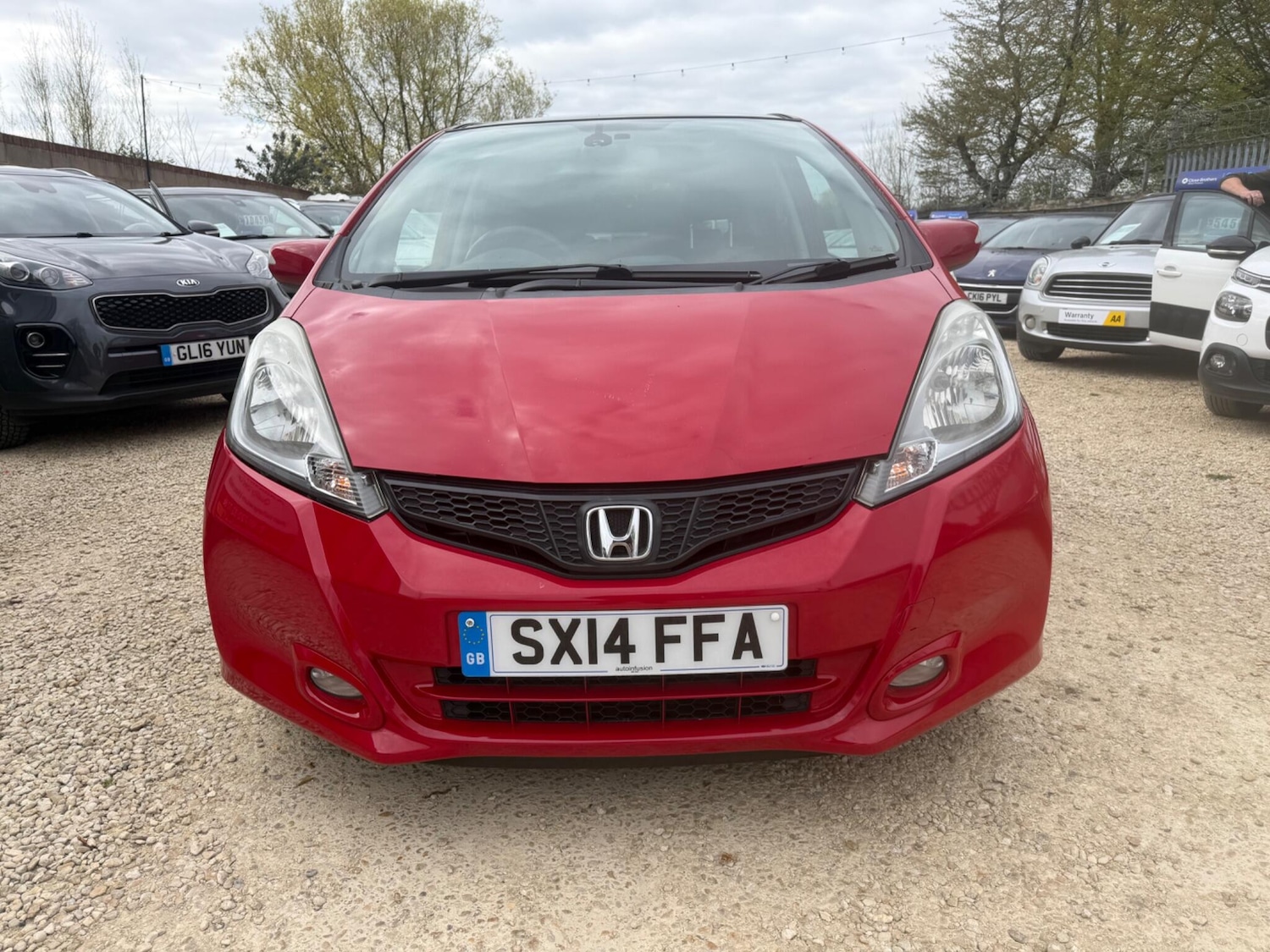 Used Honda Jazz 2014 for sale - 78185420: Photo 2