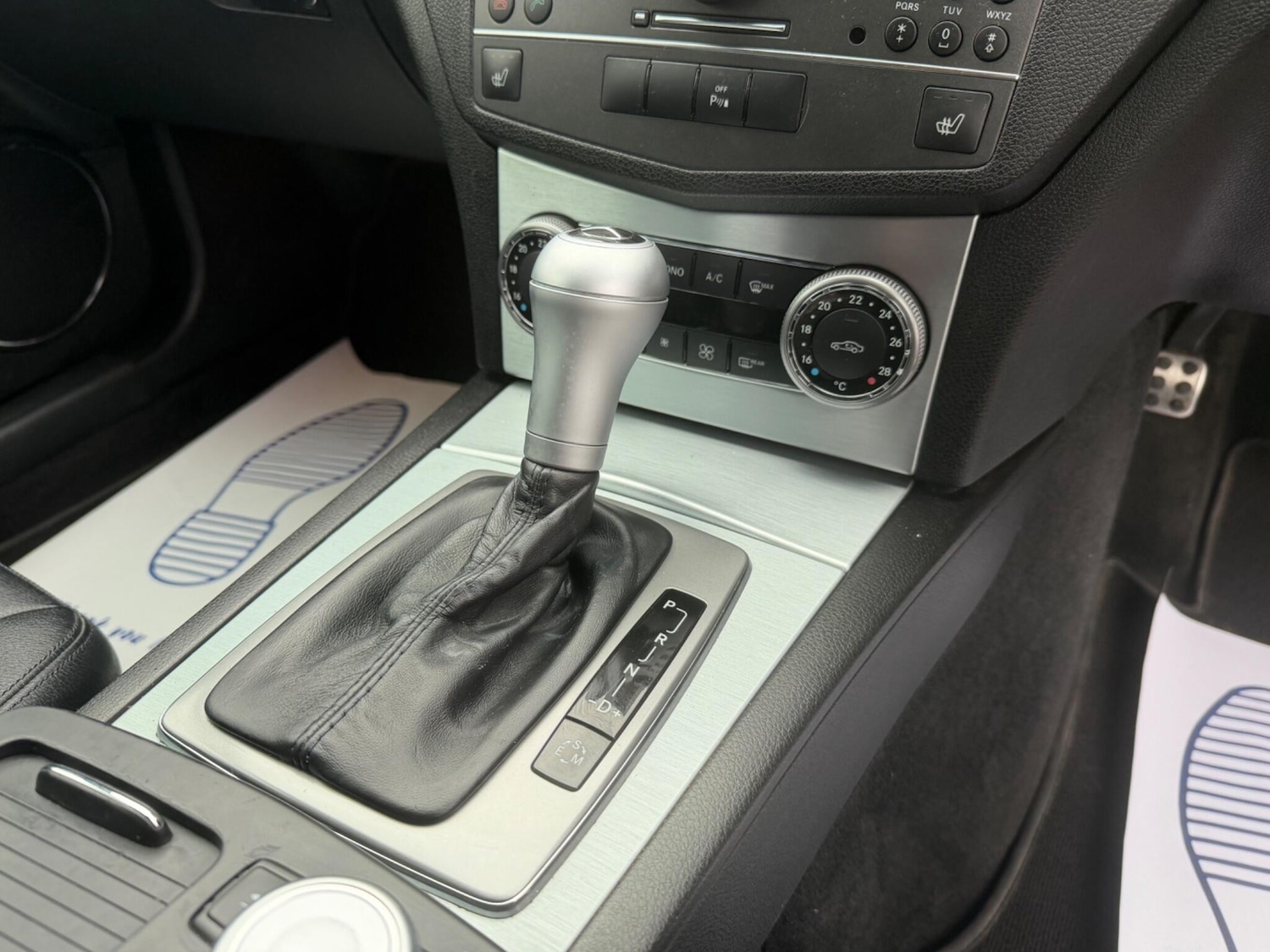 Used Mercedes-Benz C Class 2010 for sale - 77716081: Photo 38