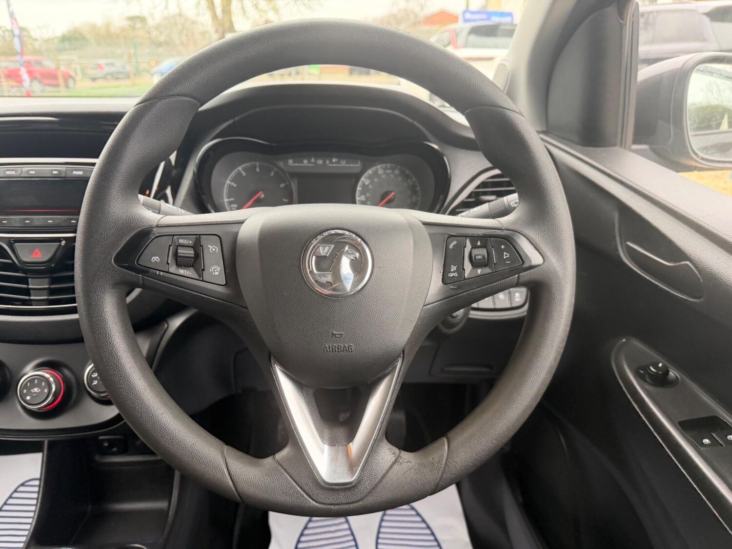 Used Vauxhall Viva 2016 for sale - 77716078: Photo 12