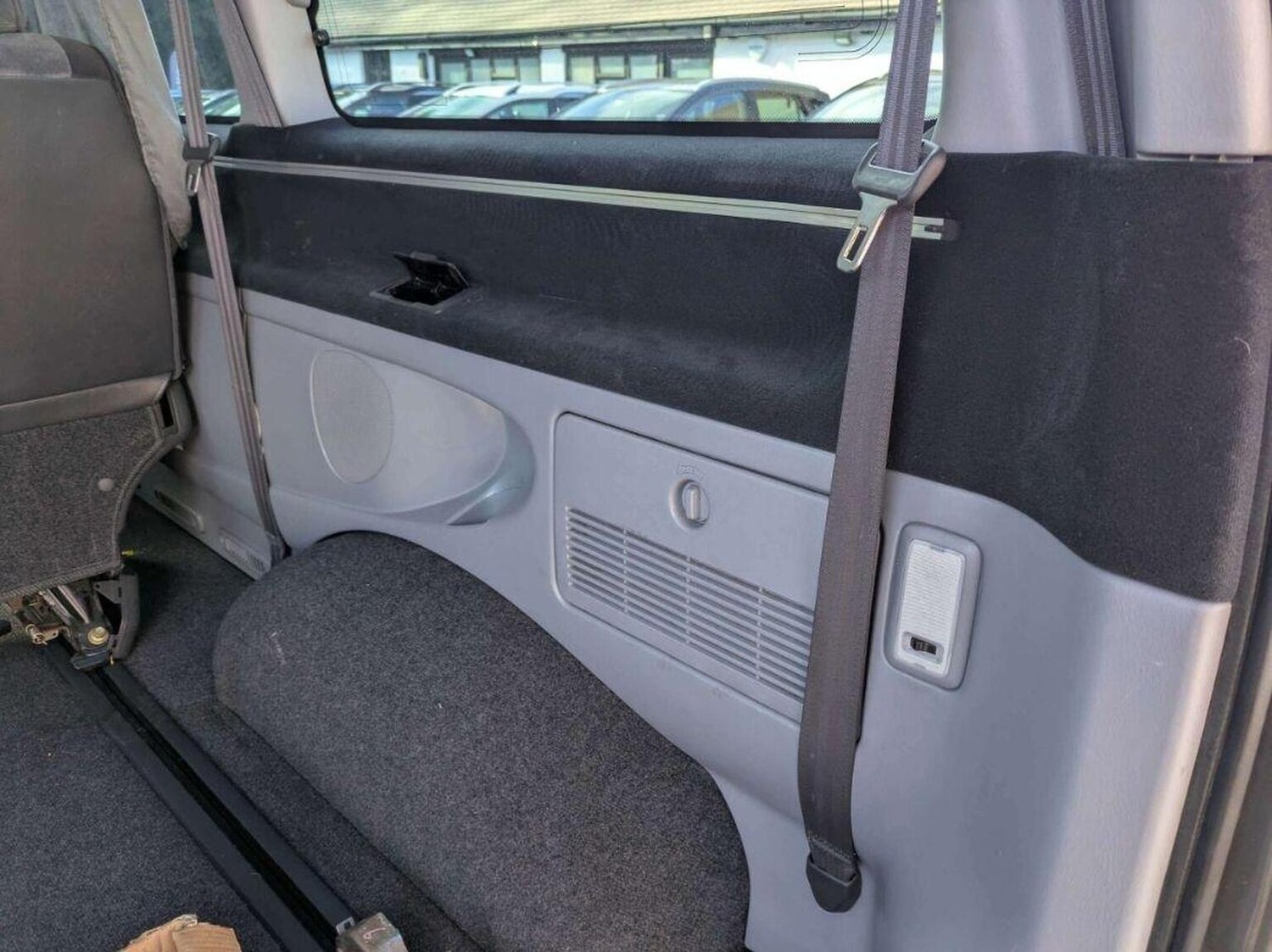 Used Toyota HiAce 2015 for sale - 77470240: Photo 12