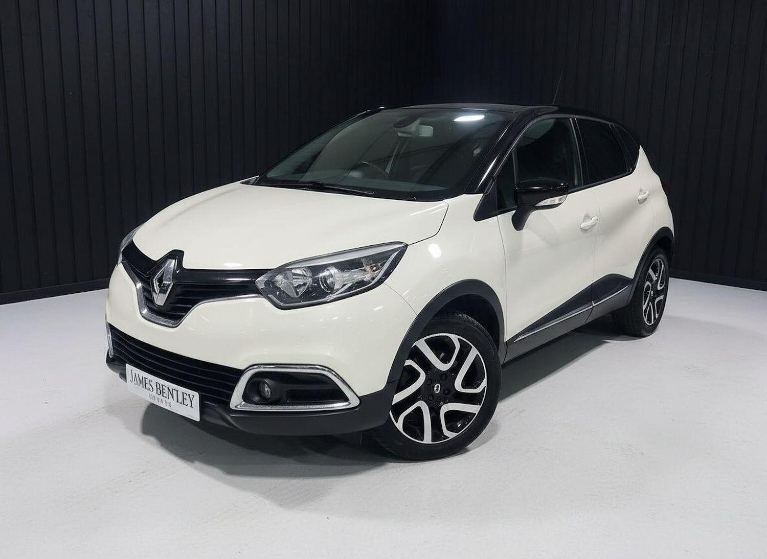 Used Renault Captur 2015 for sale - 77459968: Photo 3