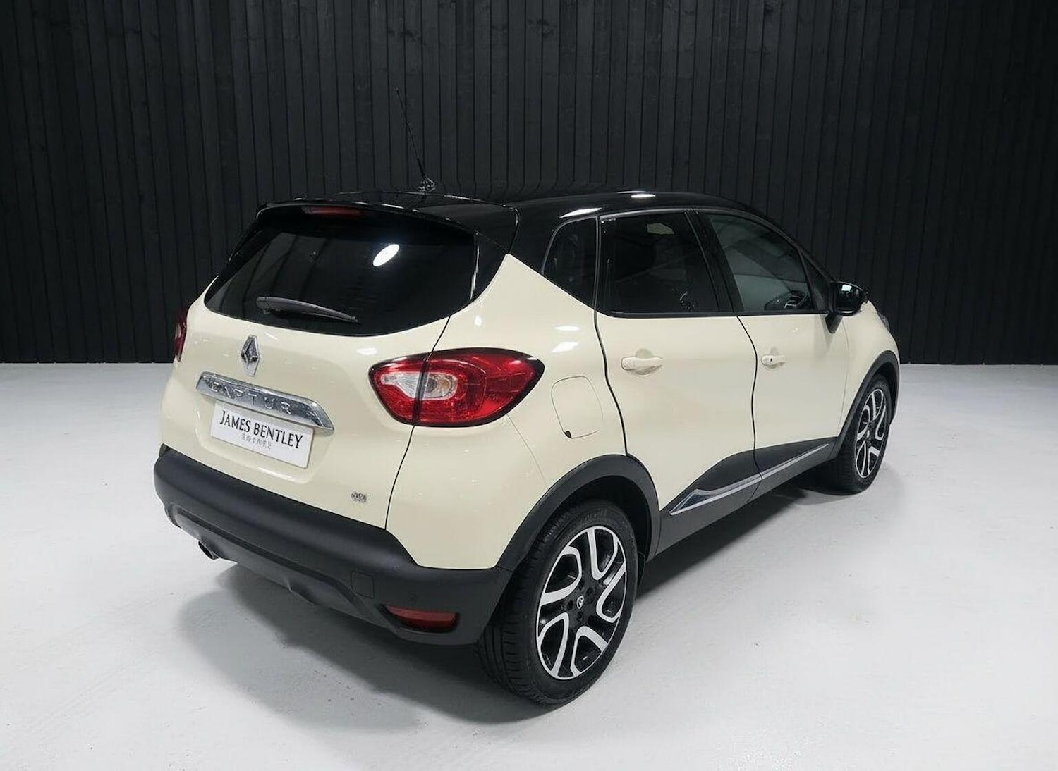 Used Renault Captur 2015 for sale - 77459968: Photo 7