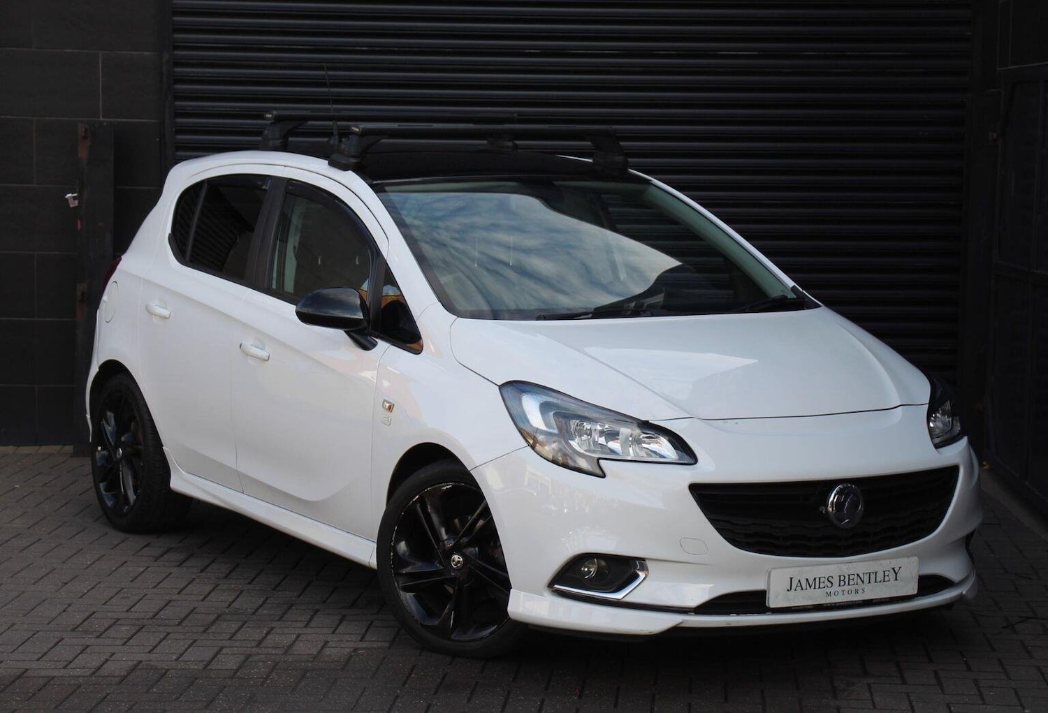 Used Vauxhall Corsa 2015 for sale - 76257705: Photo 1