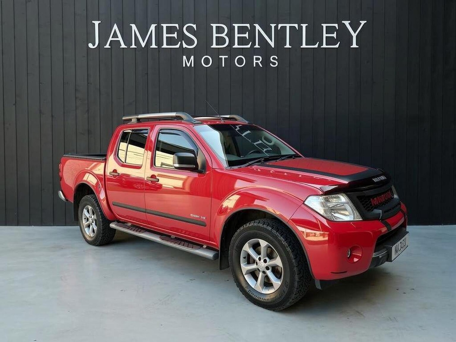 Used Nissan Navara 2013 for sale - 77385242: Photo 1