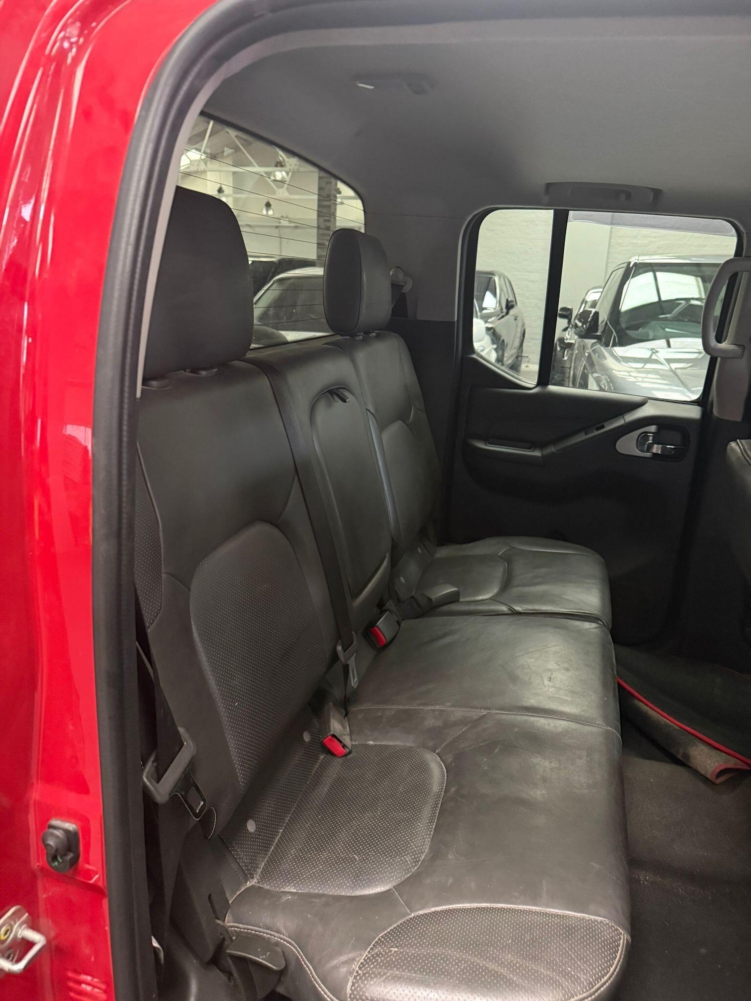 Used Nissan Navara 2013 for sale - 77385242: Photo 10