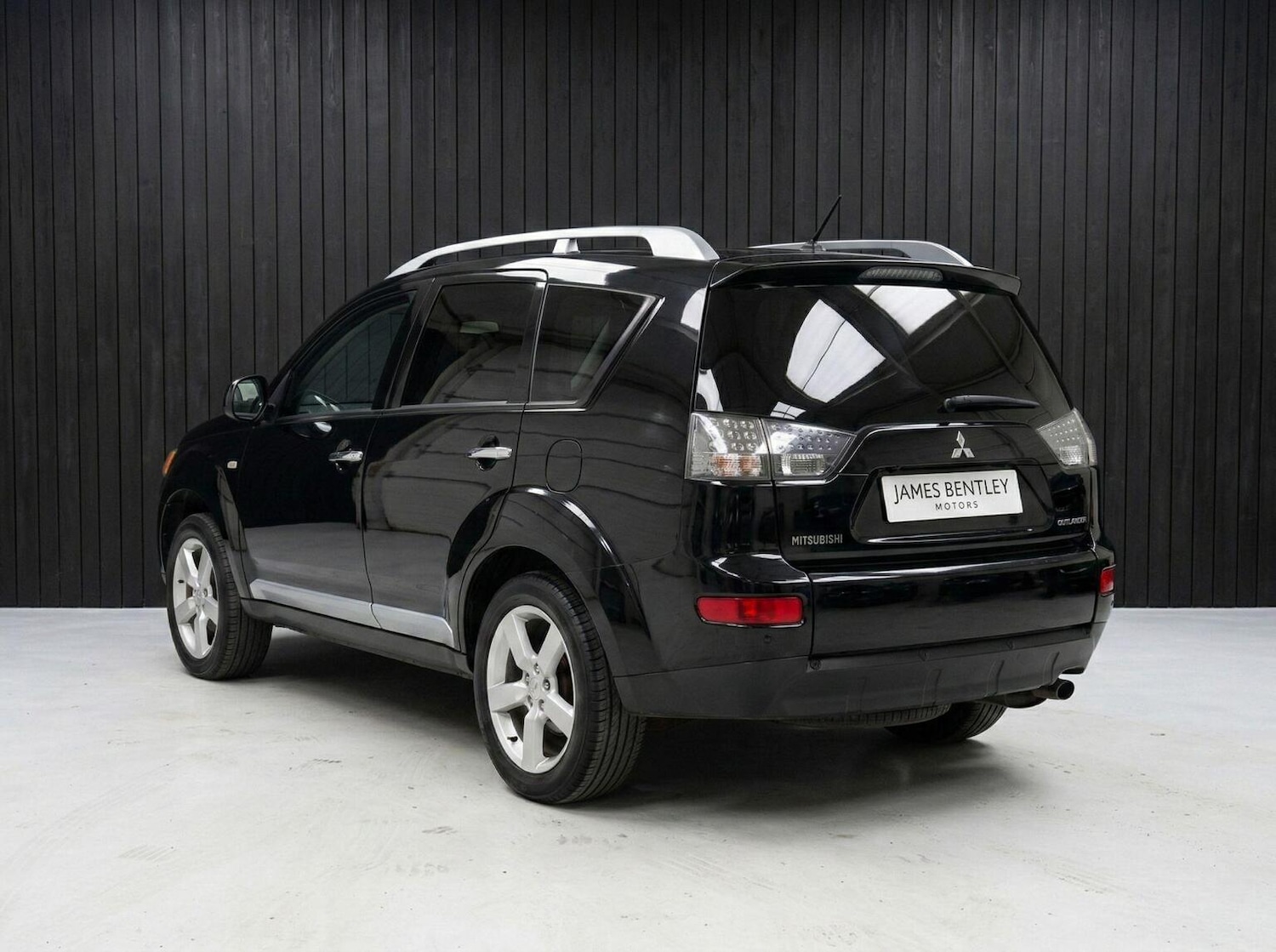 Used Mitsubishi Outlander 2010 for sale - 77758957: Photo 5