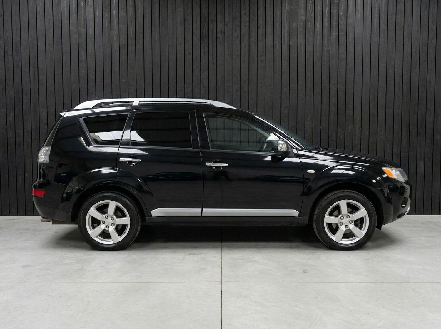 Used Mitsubishi Outlander 2010 for sale - 77758957: Photo 8