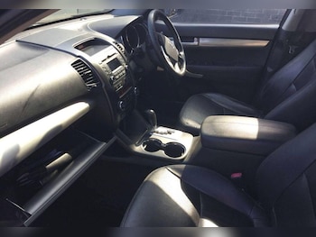 Used Kia Sorento 2010 for sale - 79017396: Photo