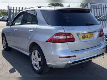 Used Mercedes-Benz M Class 2012 for sale - 78584359: Photo