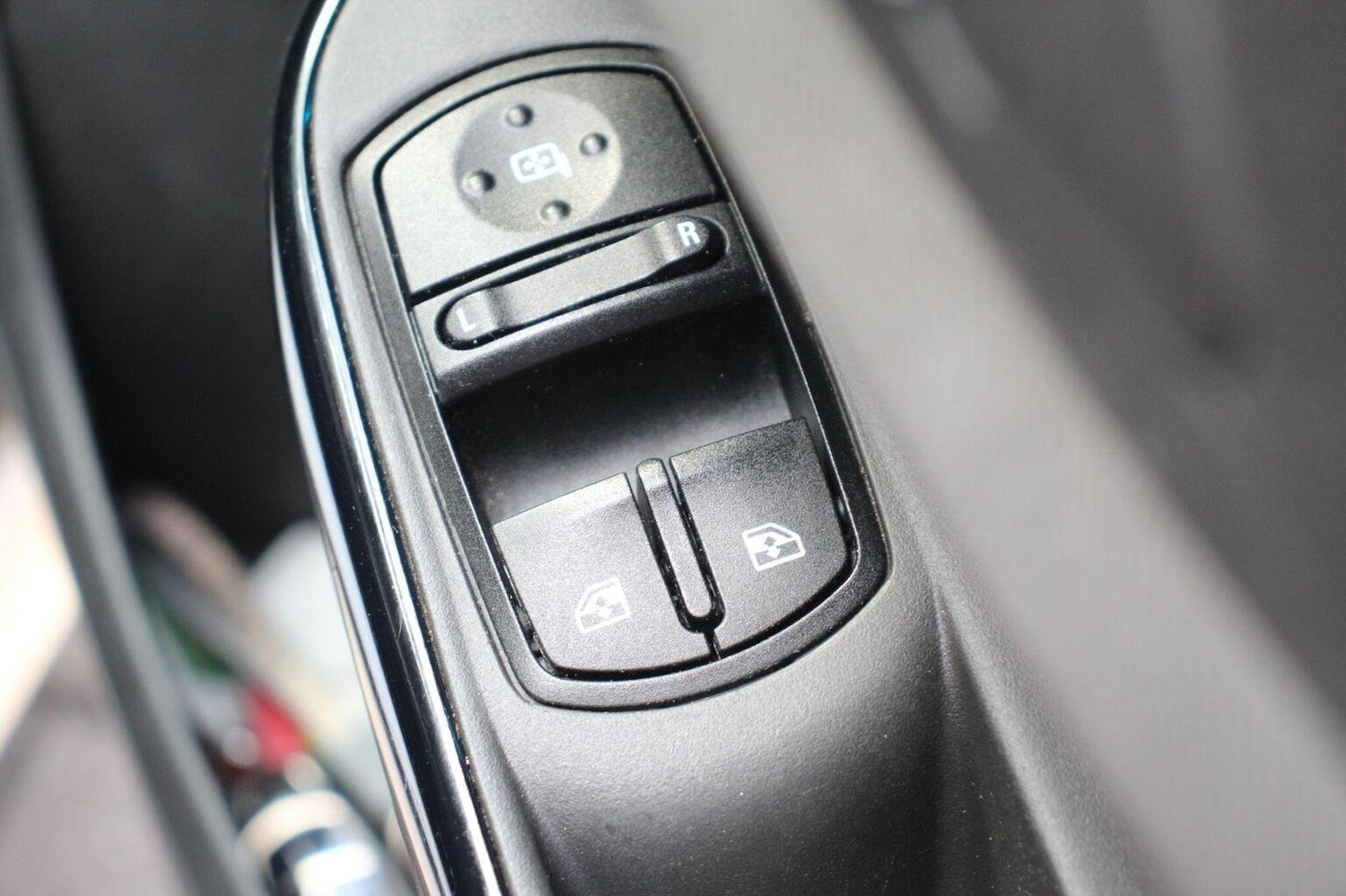 Used Vauxhall Corsa 2015 for sale - 76134112: Photo 14
