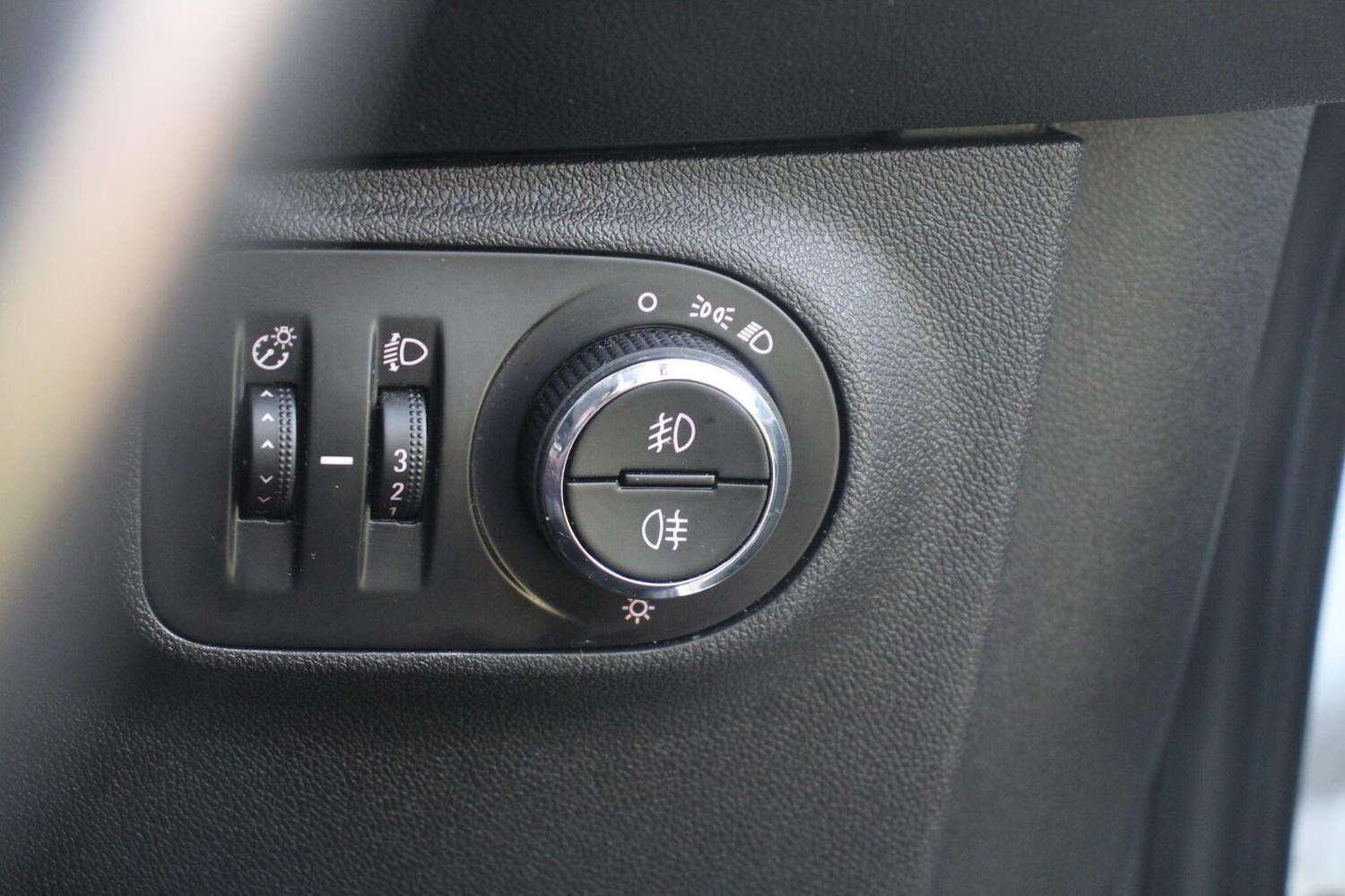 Used Vauxhall Corsa 2015 for sale - 76134112: Photo 15