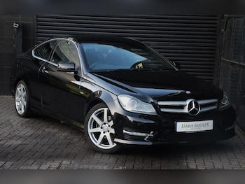 Used Mercedes-Benz C-Class 2011 for sale - 75581526: Photo