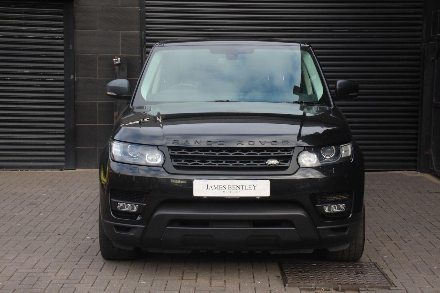 Used Land Rover Range Rover Sport 2016 for sale - 76624425: Photo 2