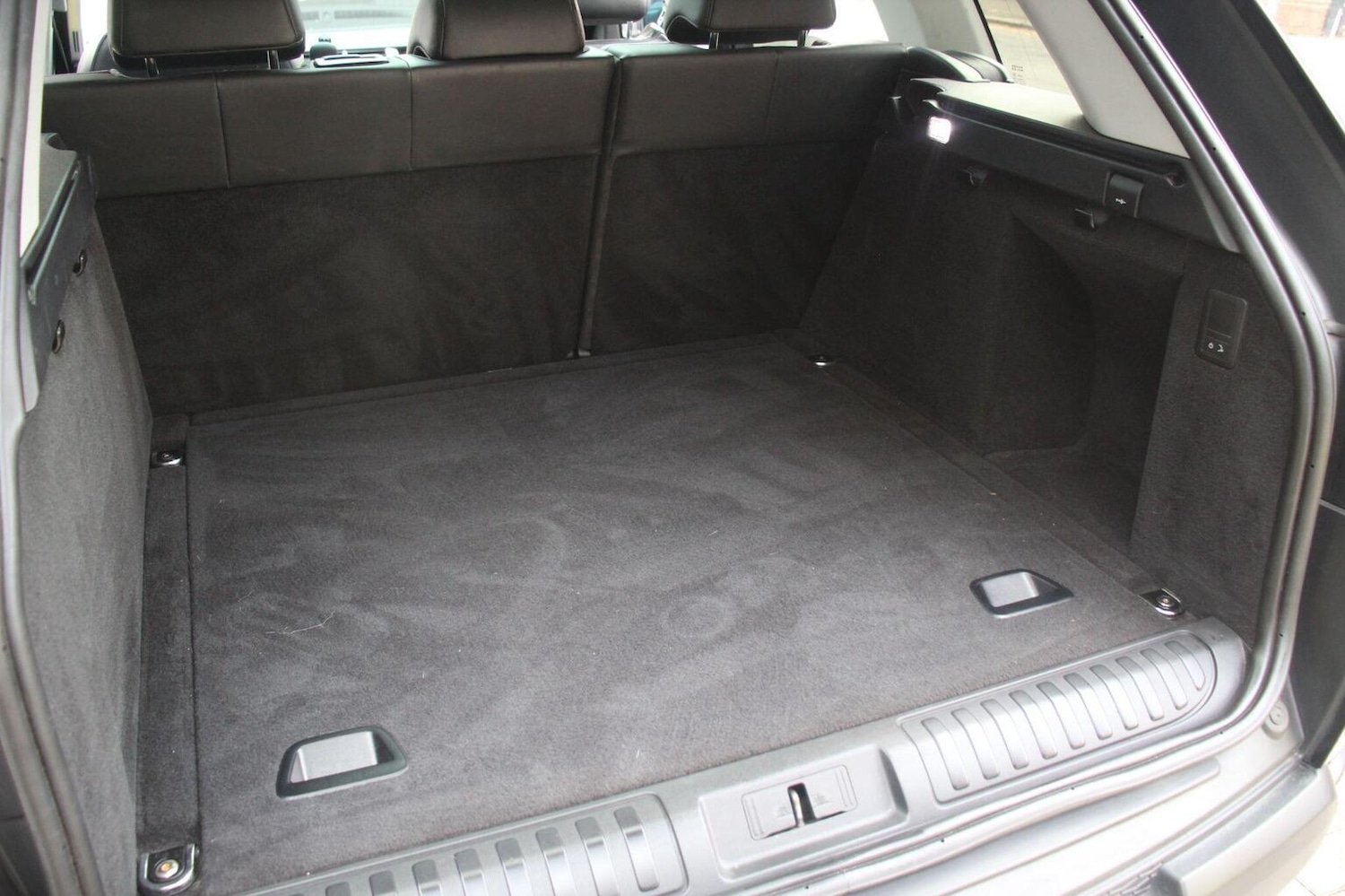 Used Land Rover Range Rover Sport 2016 for sale - 76624425: Photo 40