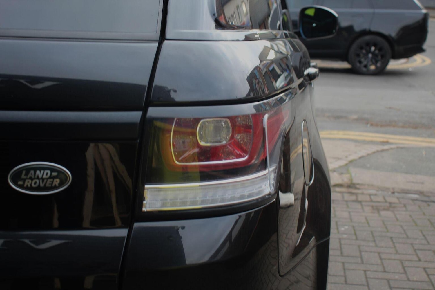 Used Land Rover Range Rover Sport 2016 for sale - 76624425: Photo 8