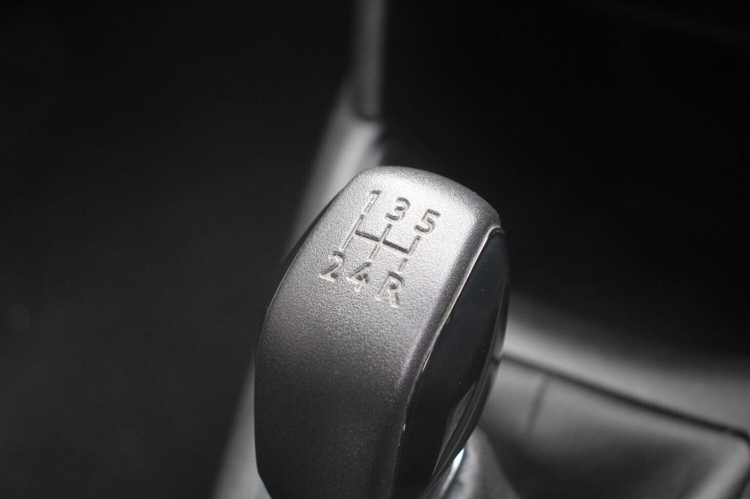 Used Peugeot 208 2013 for sale - 76837087: Photo 24