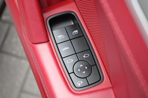 Used Porsche 911 2023 for sale - 76313934: Photo 18