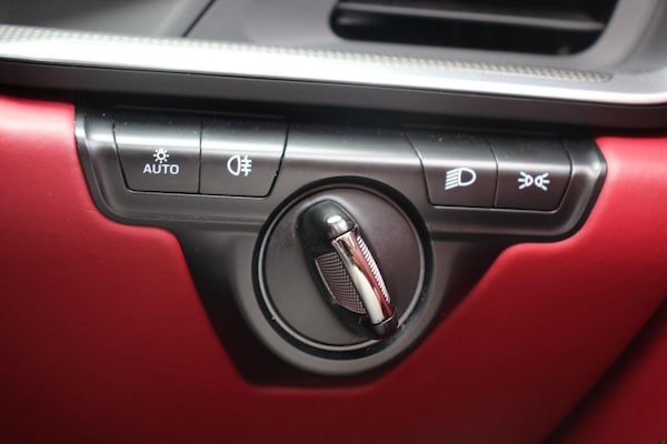 Used Porsche 911 2023 for sale - 76313934: Photo 19