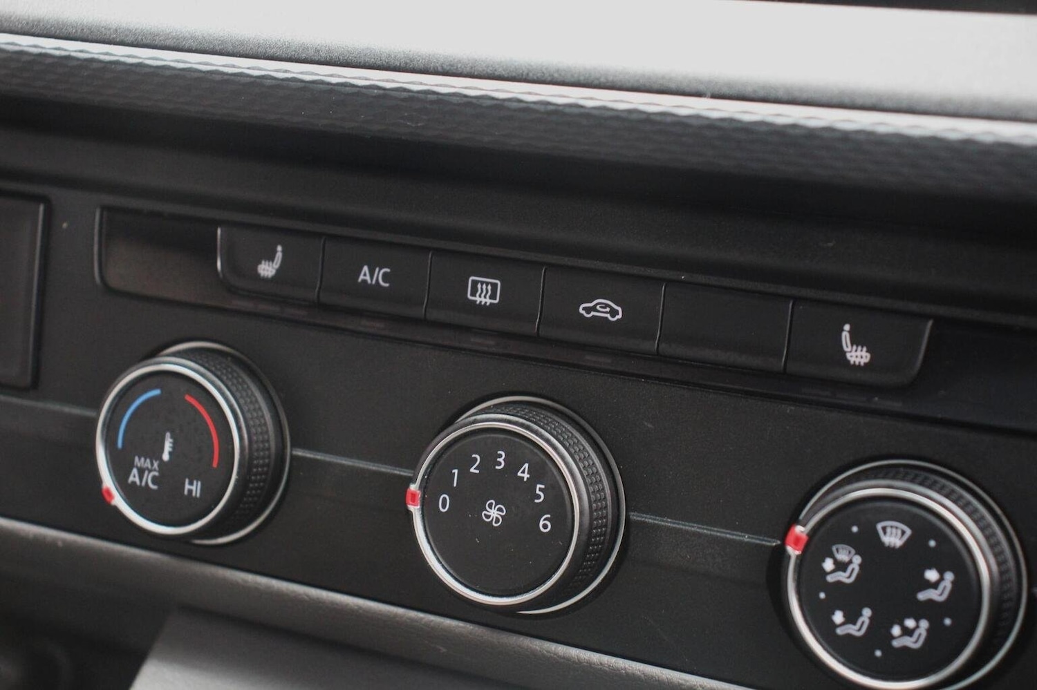 Used Volkswagen Transporter 2024 for sale - 76313903: Photo 22