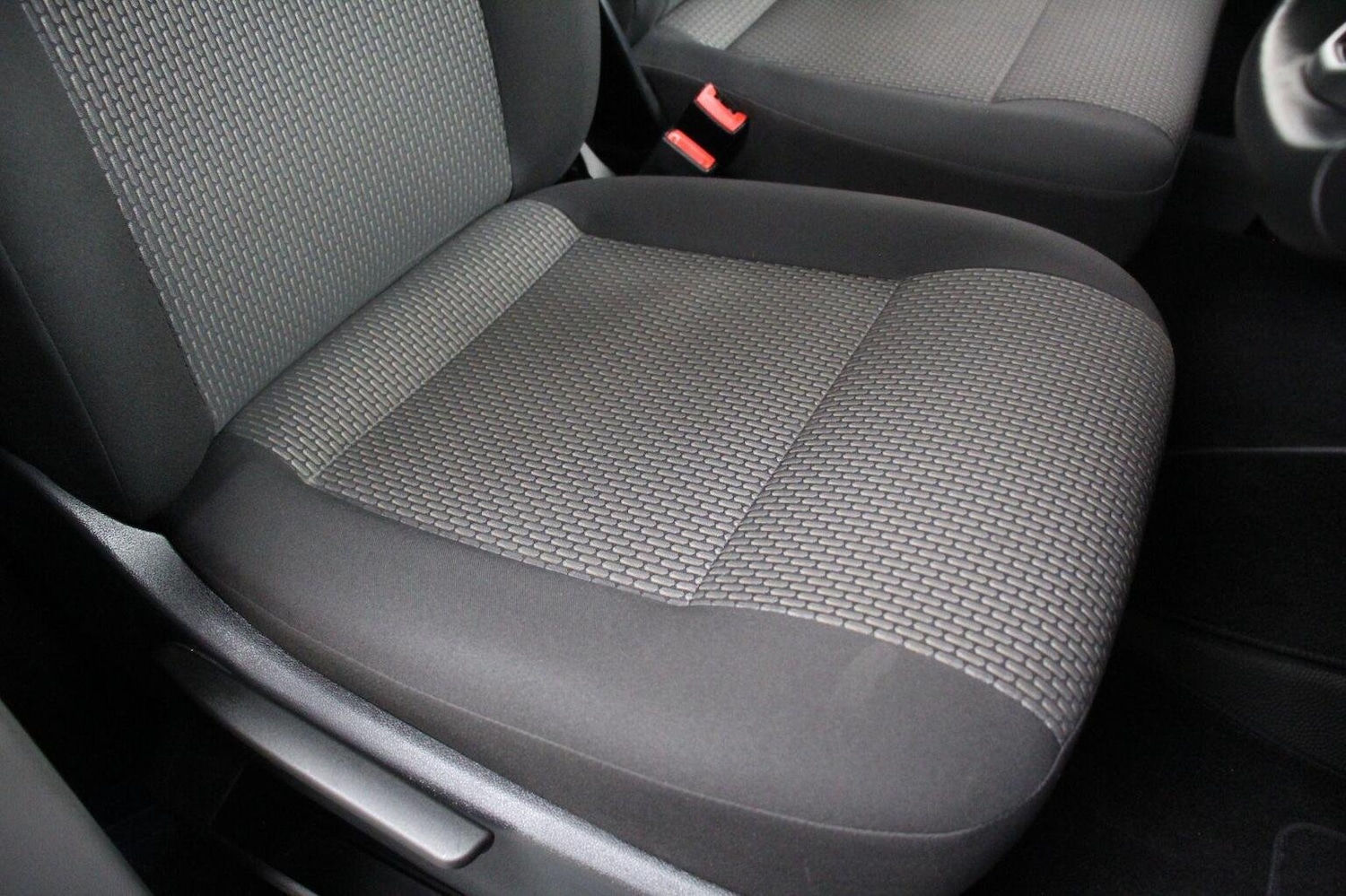 Used Volkswagen Transporter 2024 for sale - 76313903: Photo 27