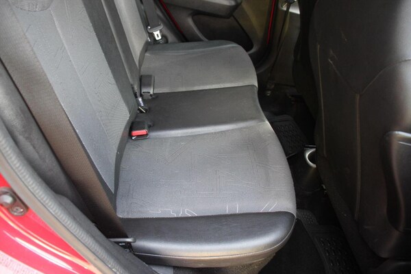 Used Toyota AYGO 2016 for sale - 76120294: Photo 24