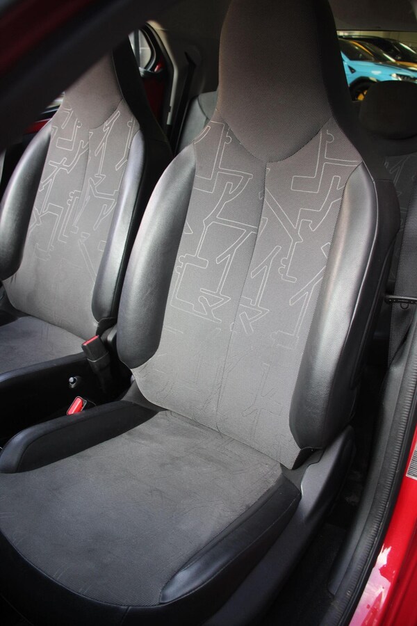 Used Toyota AYGO 2016 for sale - 76120294: Photo 28