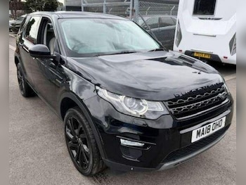 Used Land Rover Discovery Sport 2018 for sale - 79228517: Photo