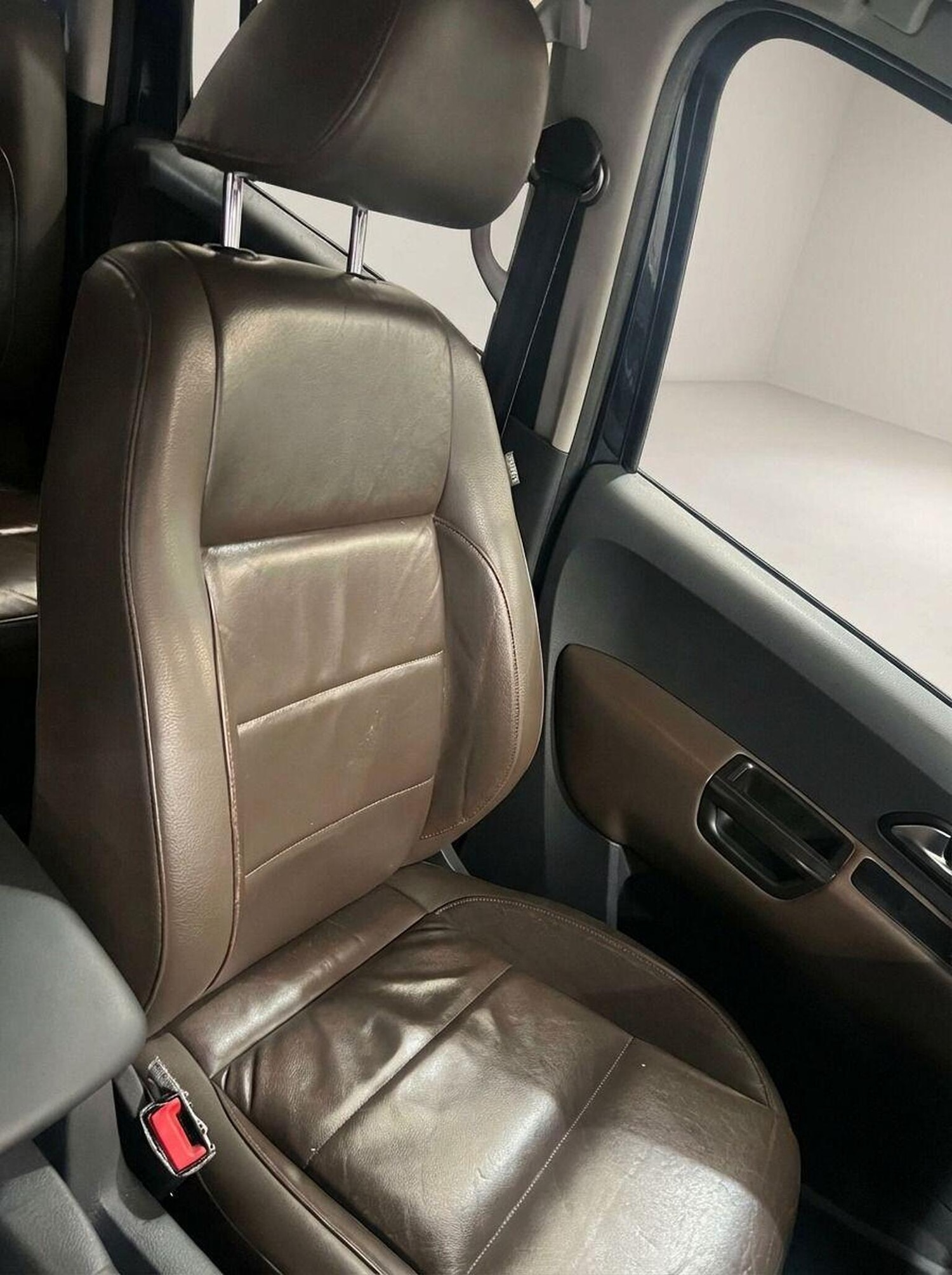 Used Volkswagen Amarok 2012 for sale - 77796894: Photo 10