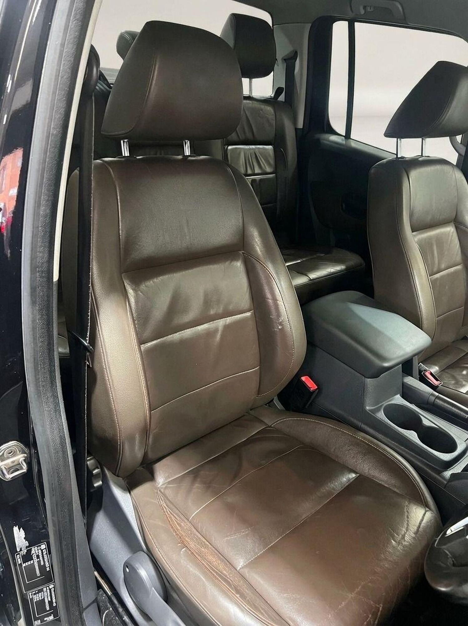 Used Volkswagen Amarok 2012 for sale - 77796894: Photo 6